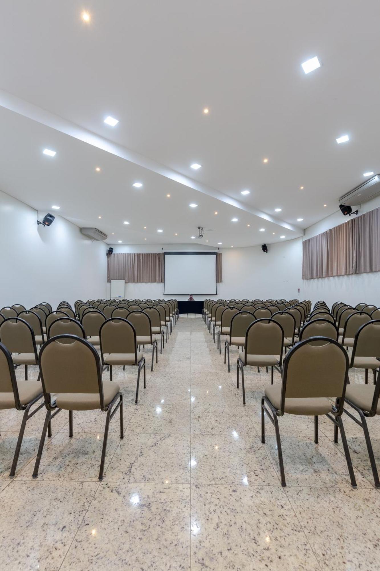 Nohotel Premium Americana Luaran gambar