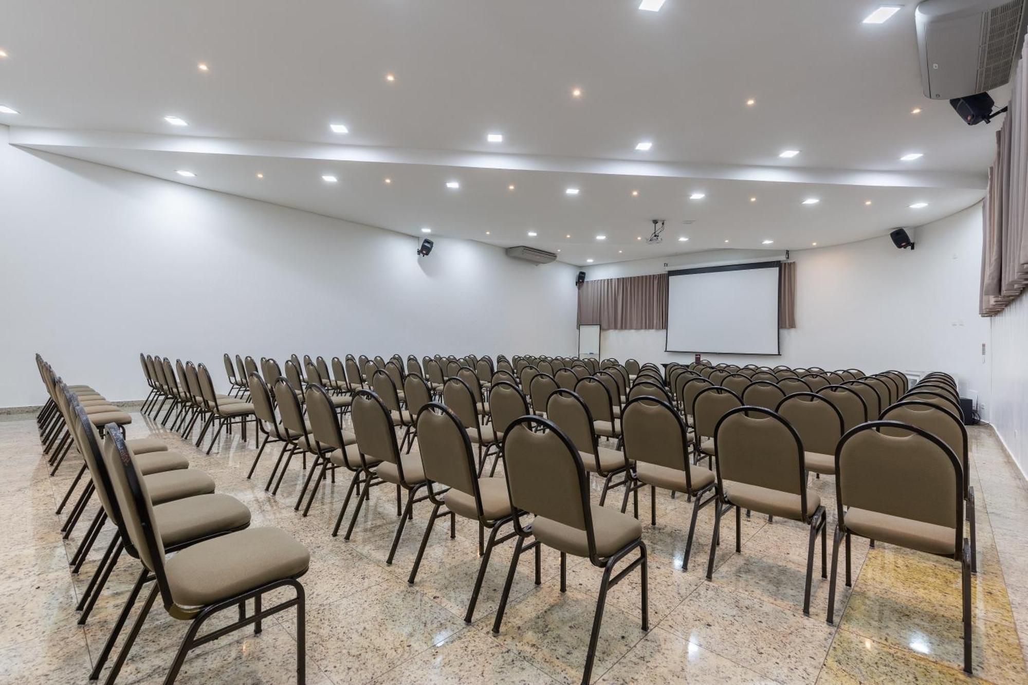 Nohotel Premium Americana Luaran gambar